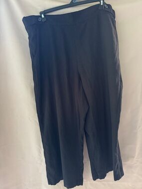 croft & barrow women’s black capri